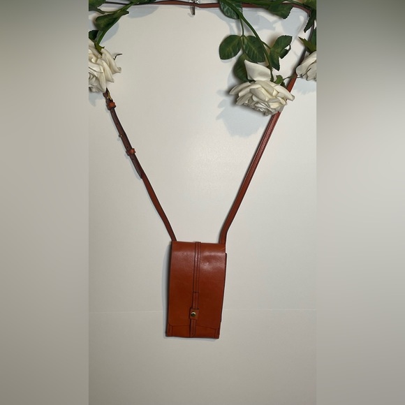 Hobo International Token Wallet Crossbody, Clay - Picture 10 of 10